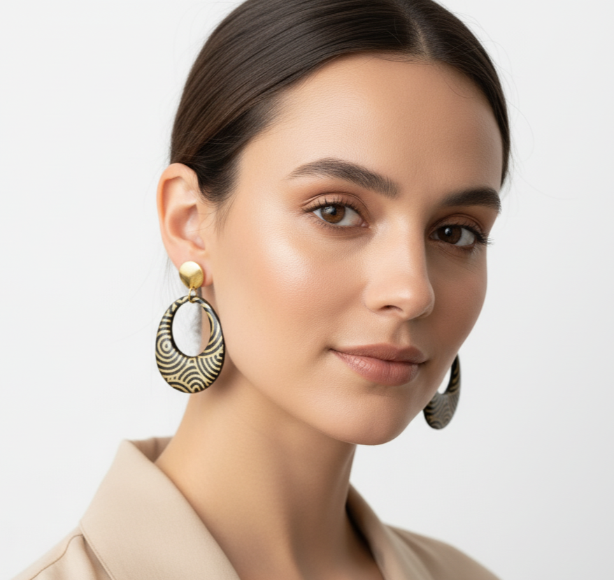 Boucles d'oreilles Kriyōla – Papier Indien résiné Noir & Doré