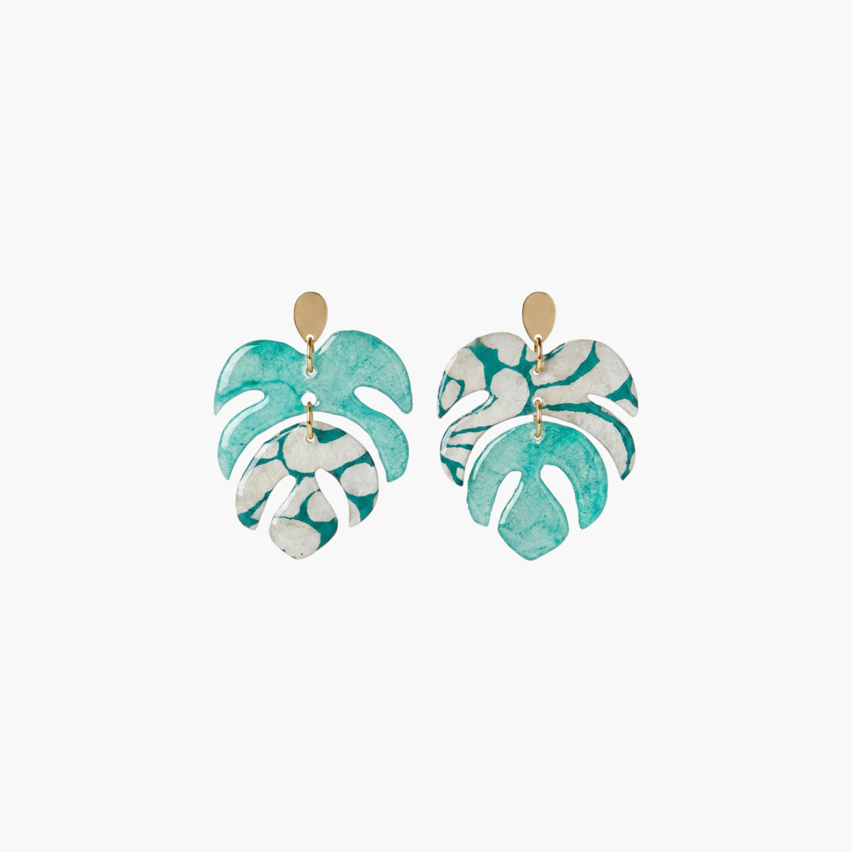 Boucles d'oreilles Monstera acier inoxydable doré papier lokta motifs organiques verts
