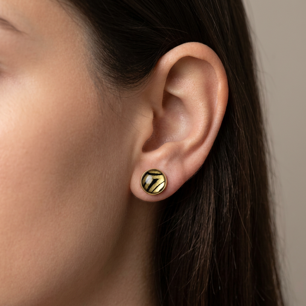 Boucles d'oreilles puces Māmūlī · lokta noir & doré