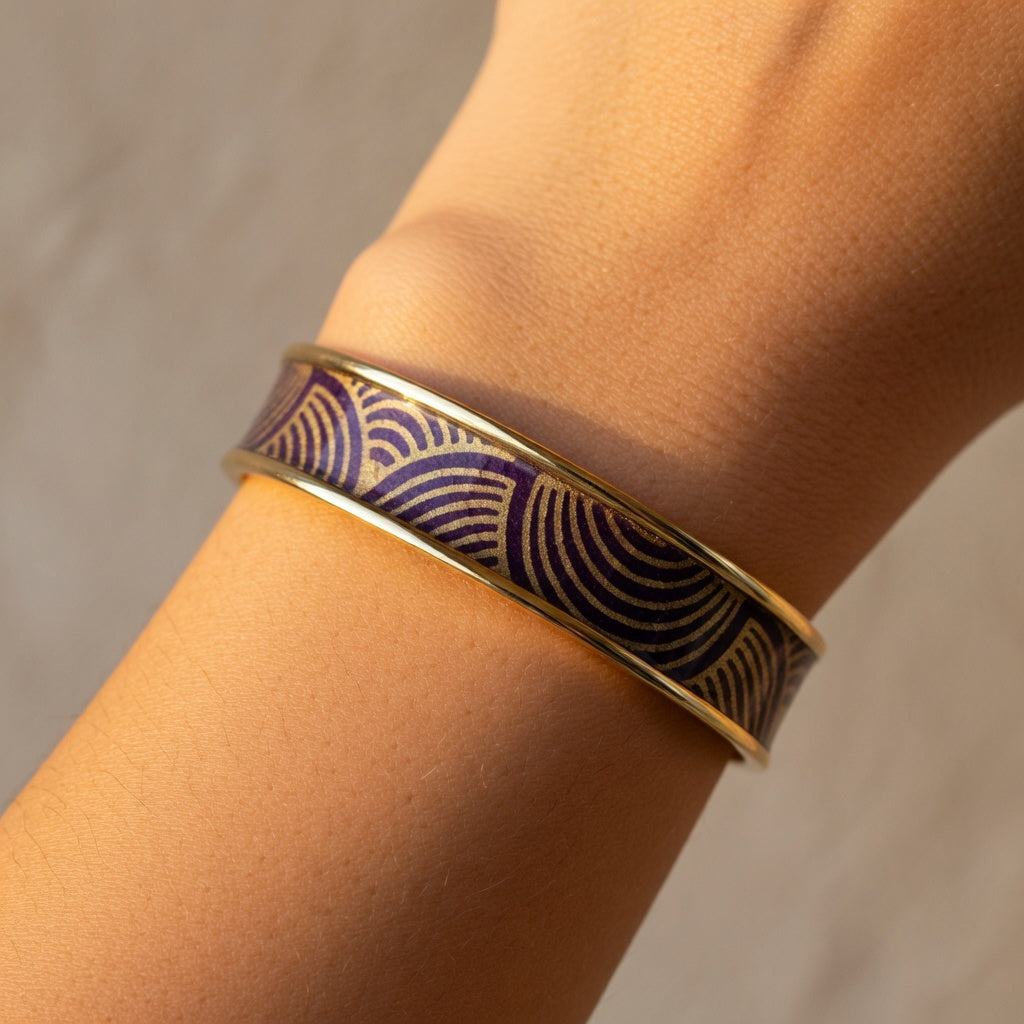 Mahanès Cuff | Black & Gold Nepali Paper | Graphic Patterns | Resinated Gold Brass