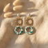 Boucles d'oreilles doubles cercles Nāca papier lokta vert et blanc