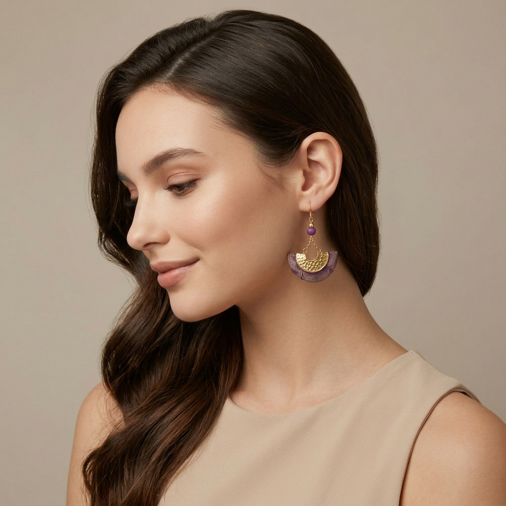 boucles d'oreilles demi-lune fait main violet doré papier népalais Ādhā Gōla 