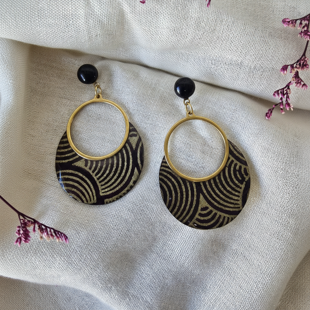 Boucles d'oreilles Sūrya Noir et Or - Papier Népalais Résiné & Acier Inoxydable